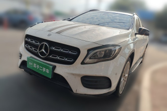 奔驰GLA 2018款 GLA 200 极地限量版