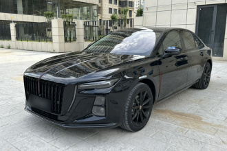 红旗H5 2025款 2.0T 自动玄影版