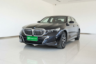 宝马i5 2025款 eDrive 35L M运动套装