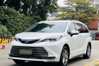 丰田 赛那SIENNA 2023款 2.5L混动 豪华版