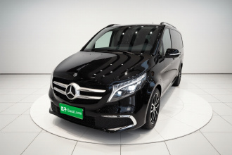 奔驰V级 2022款 V 260 L 长轴距尊贵版