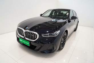 宝马i5 2025款 eDrive 40L M运动套装