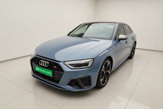 奥迪A4L 2022款 40 TFSI quattro RS套件燃速型