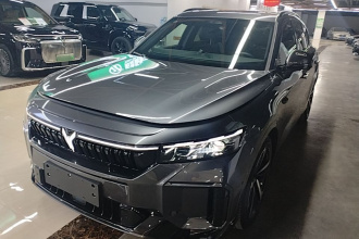 岚图汽车 岚图FREE 2025款 318 259km 四驱探索版