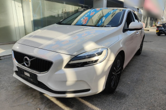 沃尔沃V40 2018款 T3 智逸版