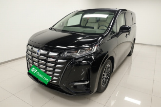 腾势D9 2025款 DM-i 智驾版 1020 四驱尊贵型