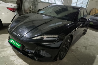 比亚迪 海豹 2022款 550km 标准续航后驱版精英型
