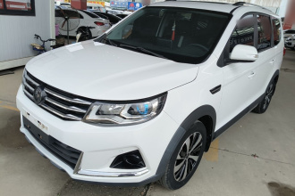东风风行 风行SX6 2022款 1.6L 手动豪华型-青春版