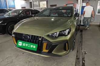 广汽传祺 影豹 2021款 270T DCT J15版