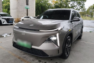吉利银河 银河L7 2024款 1.5T 115km PLUS  龙腾版