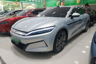 比亚迪 汉L 2025款 EV 701KM激光雷达旗舰型