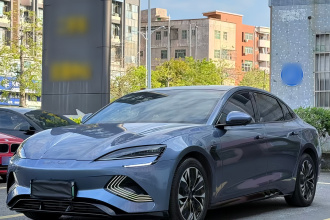 比亚迪 海豹 2022款 550km 标准续航后驱版尊贵型