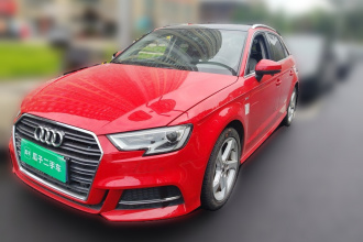 奥迪A3 2018款 30周年年型 Sportback 35 TFSI 时尚型