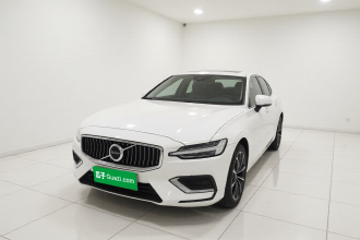 沃尔沃S60 2021款 T4 智逸豪华版