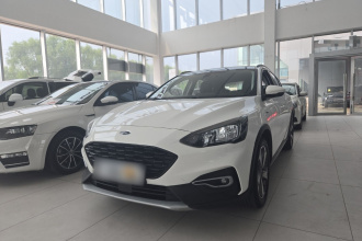 福特 福克斯Active 2020款 EcoBoost 180 自动劲潮型