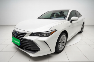 丰田 亚洲龙 2019款 双擎 2.5L XLE尊贵版 国VI