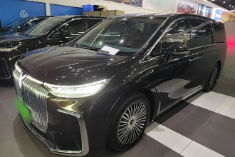 岚图汽车 岚图梦想家 2025款 PHEV 四驱旗舰鲲鹏版