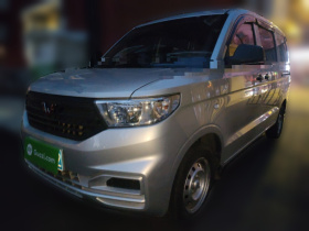 五菱汽车 五菱宏光V 2022款 1.5L劲取版电动助力LAR