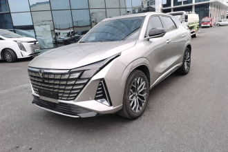 长安UNI-Z 2025款 1.5T 尊贵型