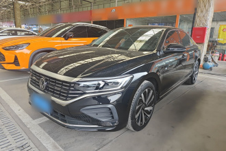 大众 帕萨特 2025款 出众款 380TSI 龙腾版