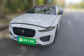 捷豹XEL 2024款 2.0T 250PS R-DYNAMIC S耀黑运动版