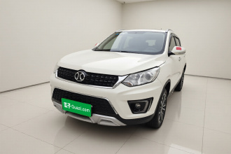 北京汽车 绅宝X35 2016款 1.5L 自动豪华版