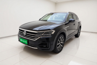 大众 途锐 2021款 3.0TSI 锐享版 经典运动套装