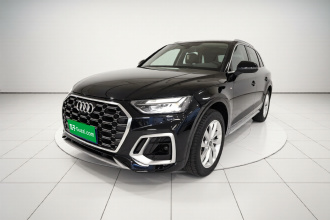 奥迪Q5L 2022款 40T 豪华动感型