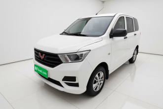 五菱汽车 五菱宏光 2021款 改款 1.5L S基本型 液压助力LAR