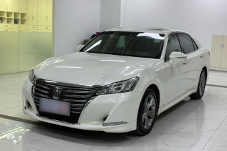 丰田 皇冠 2015款 2.0T 时尚版