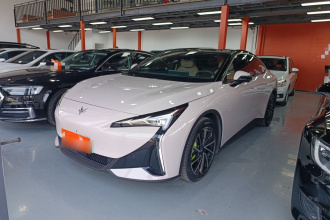 ARCFOX极狐 极狐 阿尔法S5 2024款 708MAX 200kW