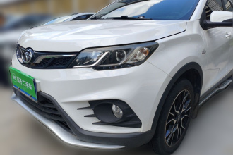 东南DX3 2018款 1.5L 手动尊贵型