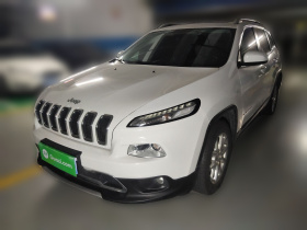 Jeep 自由光 2017款 2.4L 领先智能版