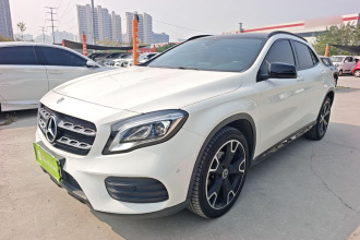 奔驰GLA 2018款 GLA 220 4MATIC 运动型