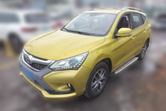 比亚迪 宋 2016款 1.5TI 手动豪华型