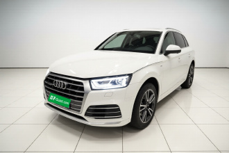 奥迪Q5L 2020款 40 TFSI 荣享时尚型