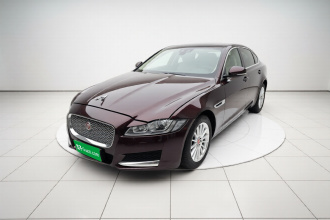 捷豹XFL 2017款 XFL 2.0T 200PS 豪华版