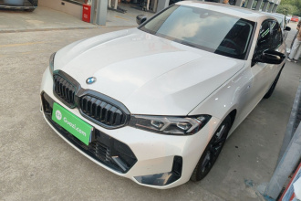 宝马3系 2025款 330Li M运动曜夜套装
