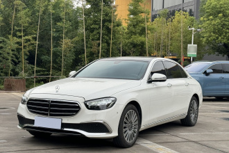 奔驰E级 2023款 E 300 L 豪华型