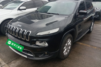 Jeep 自由光 2016款 2.4L 专业版