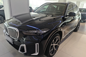宝马X5 2023款 xDrive 30Li 尊享型M运动套装