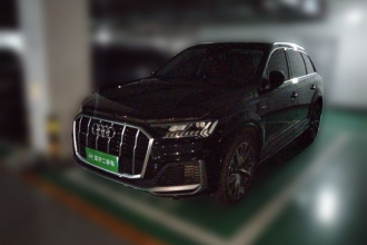 奥迪Q7 2023款 55 TFSI quattro S line运动型