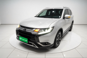 三菱 欧蓝德 2019款 2.4L 四驱致享版 7座 国V