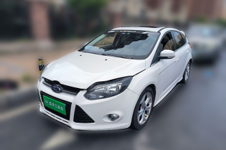 福特 福克斯 2012款 两厢 2.0L 手动豪华运动型