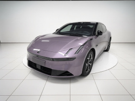 领克10 EM-P 2025款 120四驱Ultra