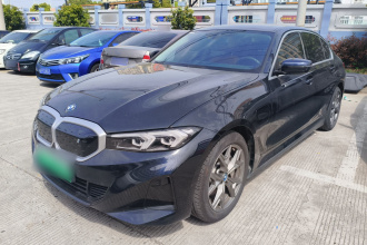 宝马i3 2023款 eDrive 40 L 曜夜套装