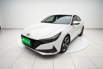 现代 伊兰特 2022款 1.5L CVT LUX尊贵版
