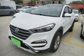 现代 途胜 2015款 1.6T 双离合两驱智能型