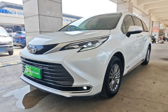 丰田 赛那SIENNA 2021款 2.5L混动 尊贵版