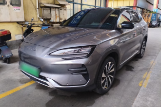 比亚迪 宋PLUS新能源 2023款 冠军版 EV 520KM 尊贵型